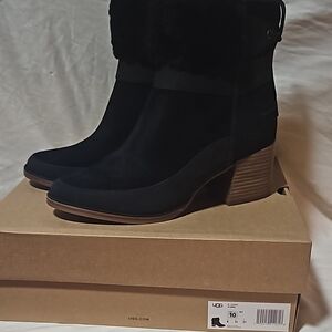 New UGG Women's Black Ankle Boots